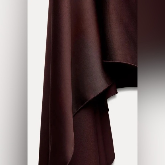 Zara flowing satin cape - Picture 14 of 16